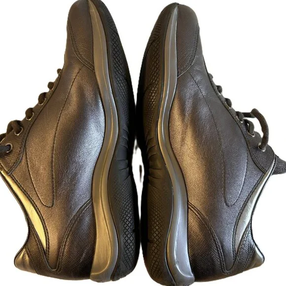 Authentic Prada Women Silver and Gray Leather Sneaker EU 38.5 Made in Italy - Picture 4 of 10